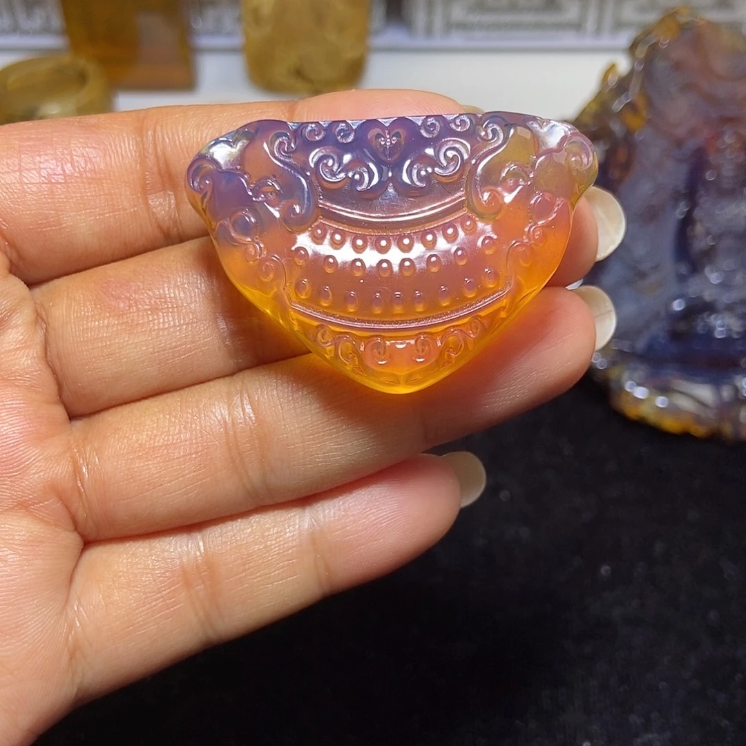 琥珀颈饰未镶嵌缅甸天然琥珀吊坠