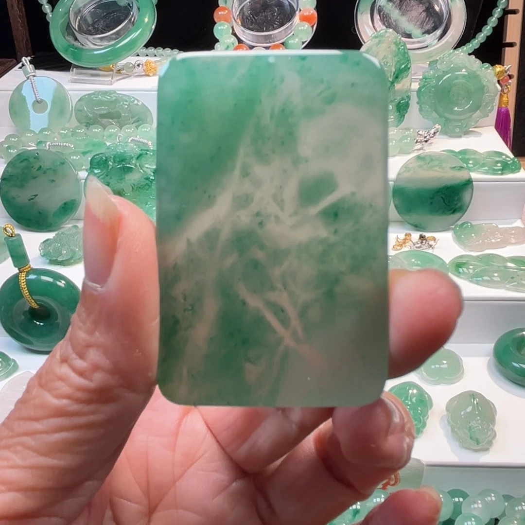 石英质玉吊坠(不含链)合金