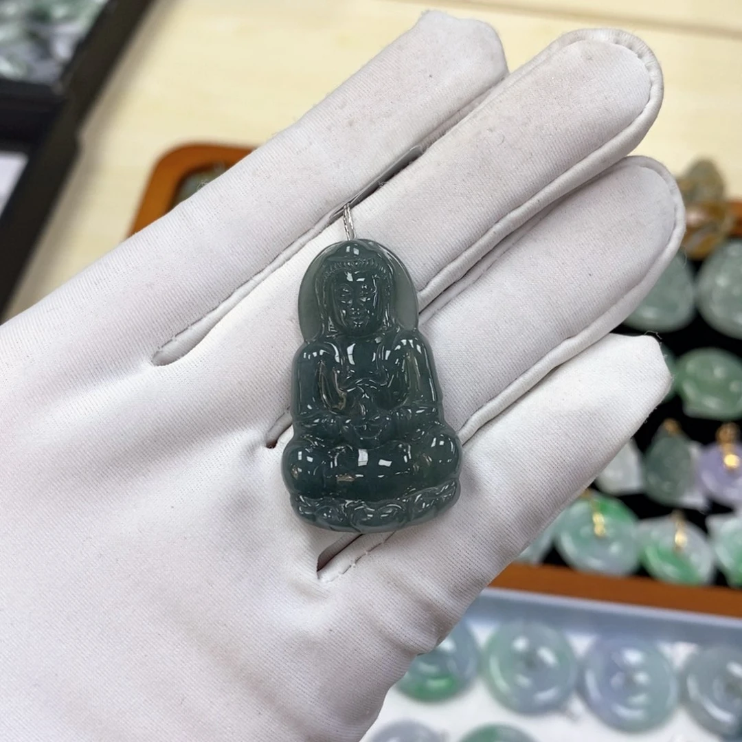 翡翠颈饰未镶嵌观音