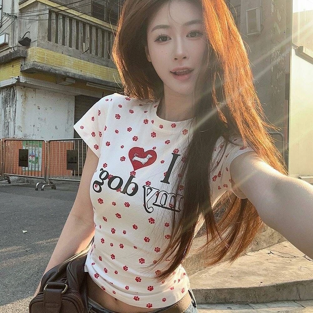 美式复古设计感爱心狗爪印花短款T恤女夏季新款辣妹修身显瘦上衣