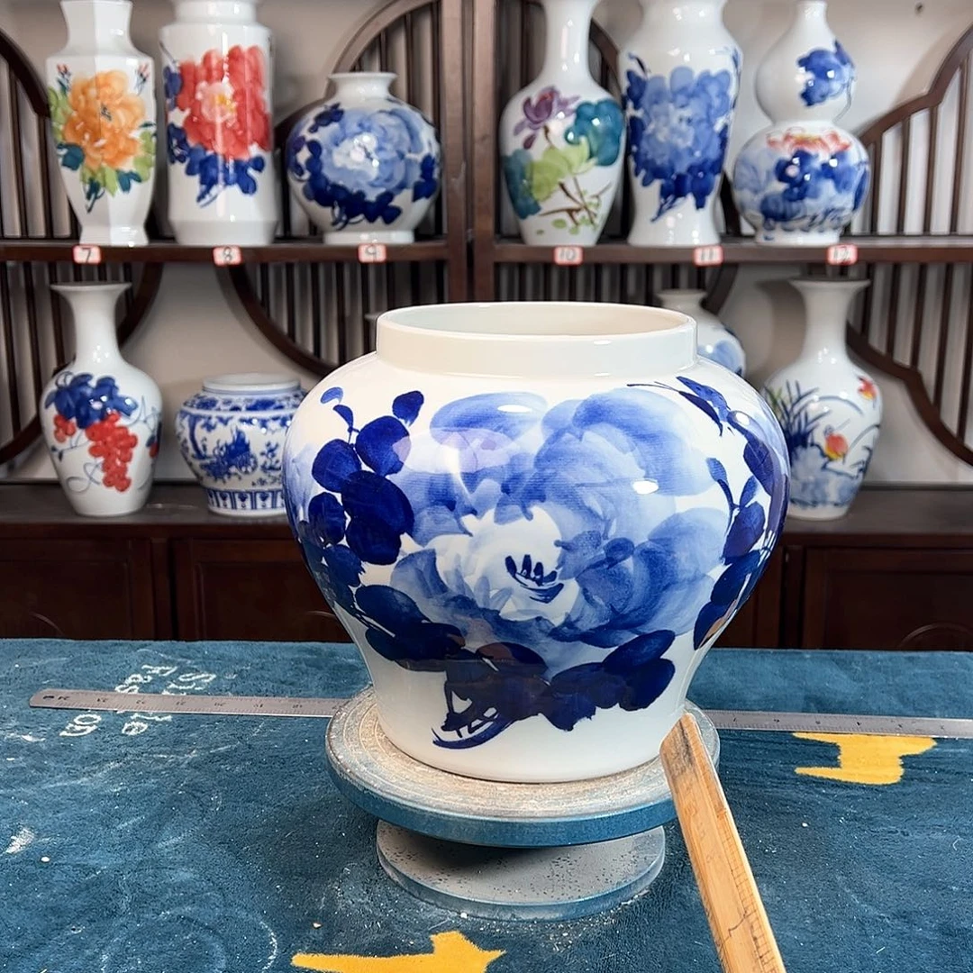 摆件景德镇陶瓷大口青牡