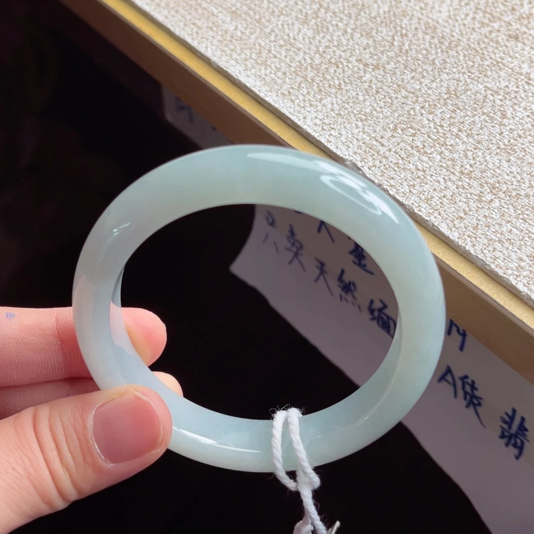 翡翠未镶嵌手镯手镯