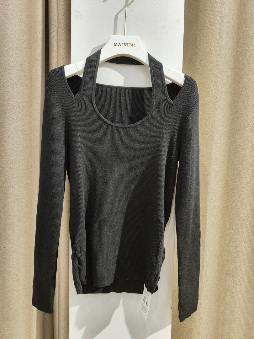麦寻专柜长袖针织衫打底衫黑色套头修身百搭时尚