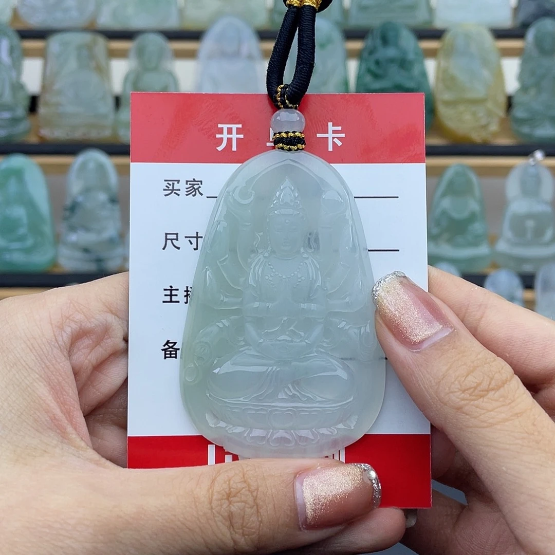 翡翠未镶嵌颈饰千手观音