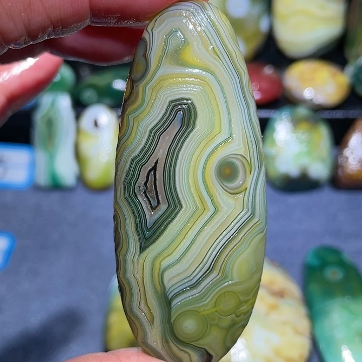 玛瑙/玉髓未镶嵌珠宝奇石