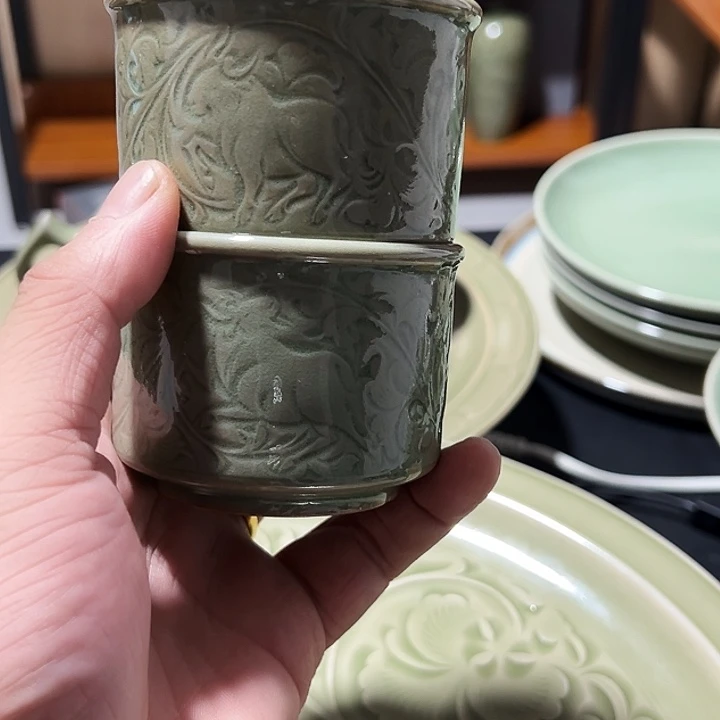 耀州窑瓷器金运杯2个微瑕