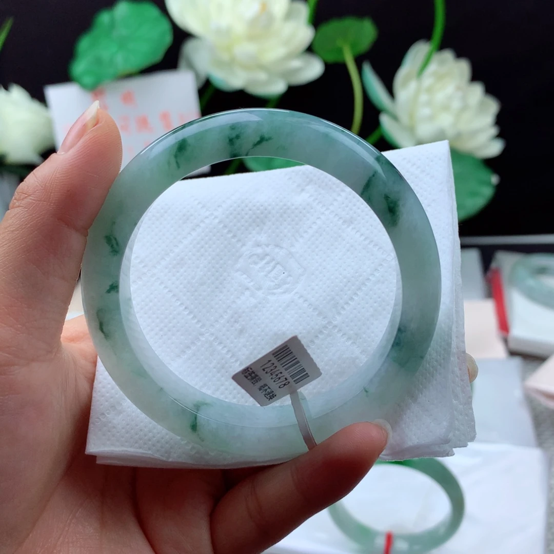 未镶嵌手镯翡翠纯天然5