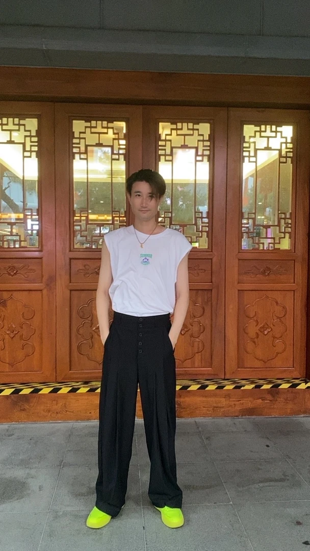 2025年夏季新款百搭宽松垂感天丝西裤男士休闲裤直筒时尚黑色潮流