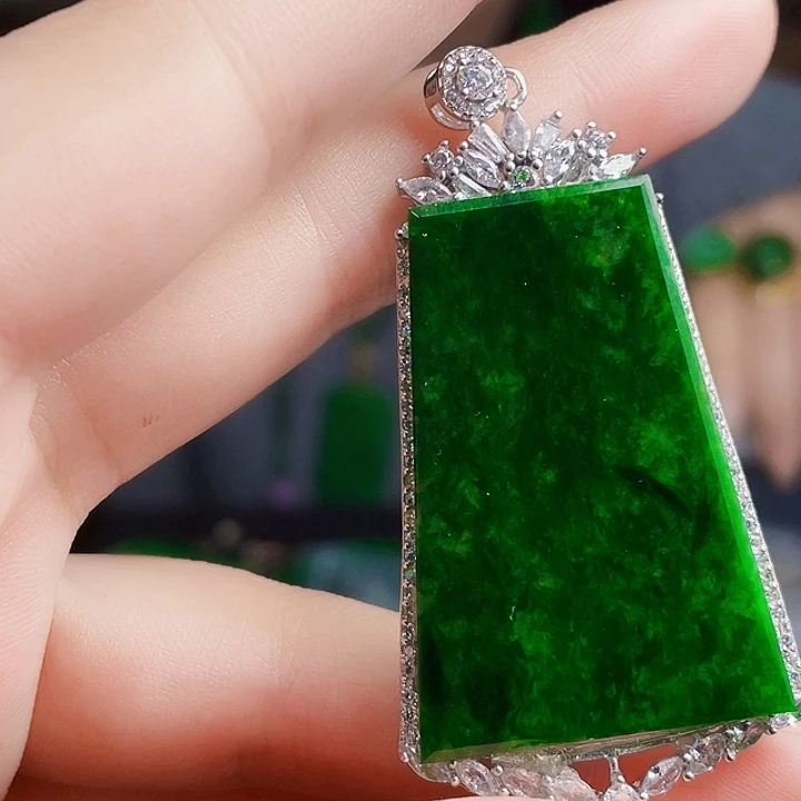 翡翠银S925镶嵌颈饰多样性