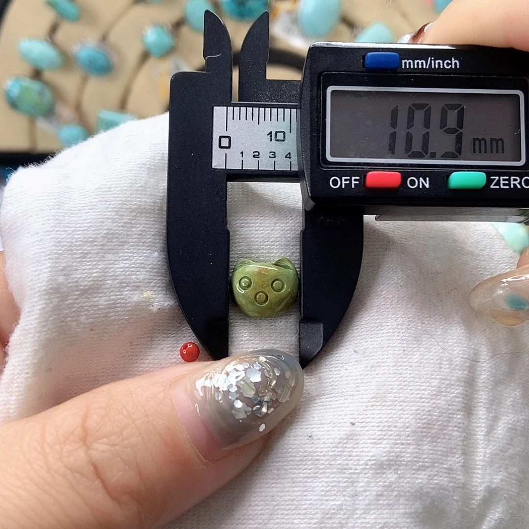 南红玛瑙未镶嵌珠宝奇石