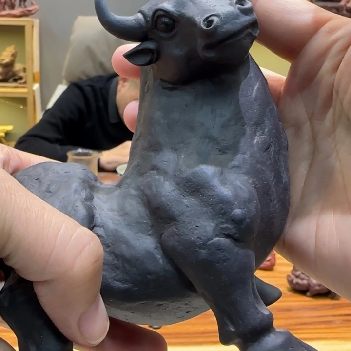 紫砂茶宠R****n黑牛一对