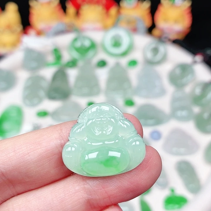 翡翠未镶嵌颈饰缅甸天然A货翡翠