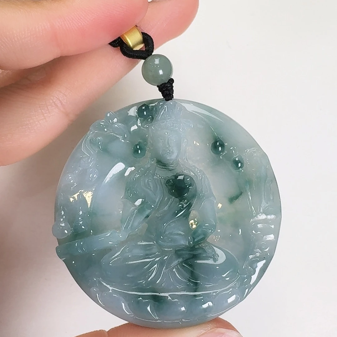 翡翠颈饰未镶嵌观音
