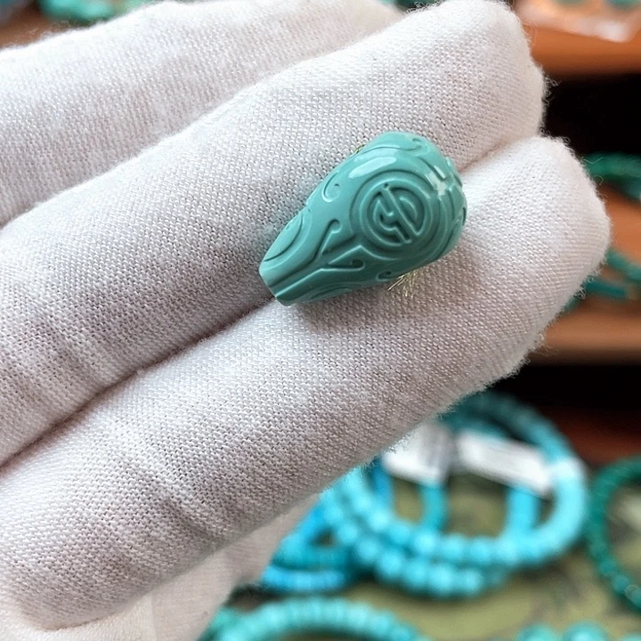 未镶嵌绿松石珠宝奇石