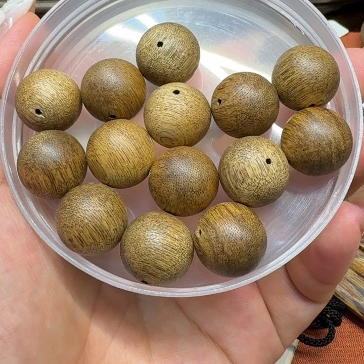 大叶紫檀（黑酸枝木类）