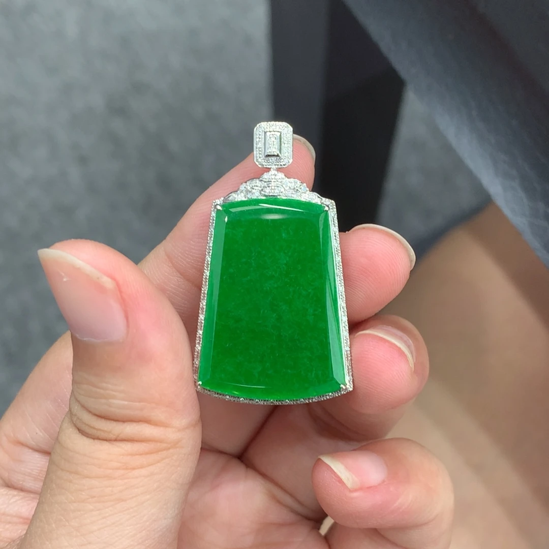 翡翠18K金镶嵌吊坠(不含链)吊坠