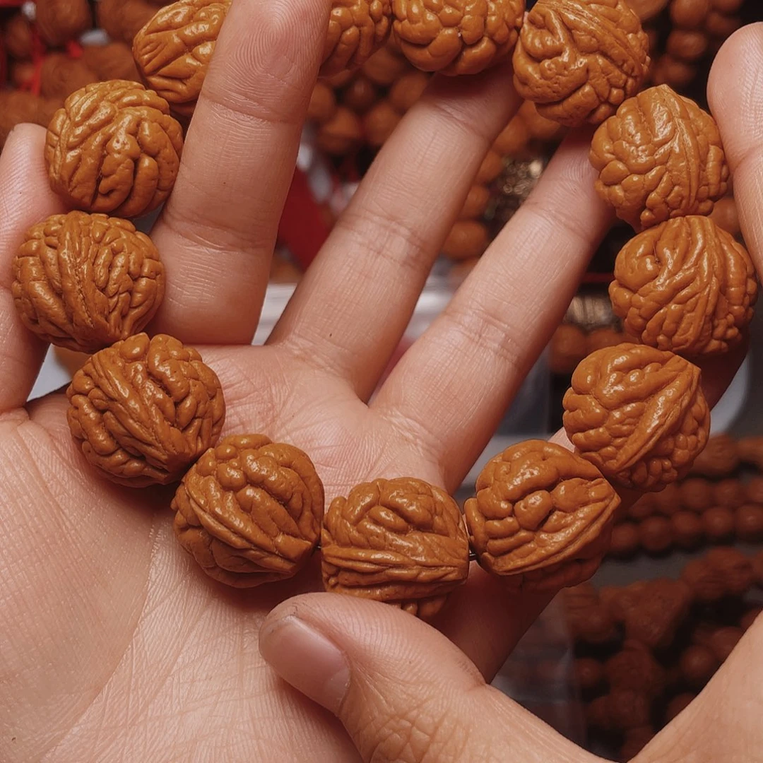 桃核手串龙纹桃枭