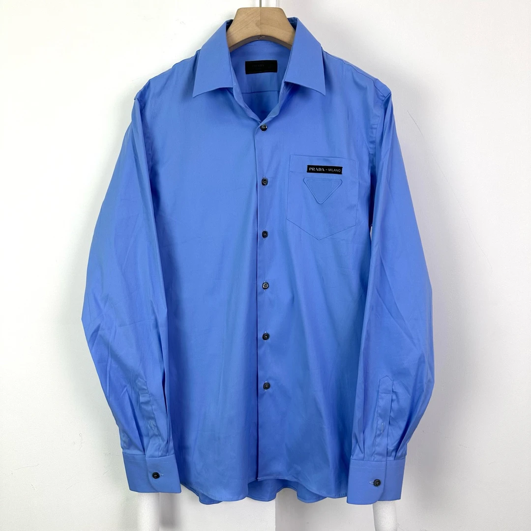 全新未使用 Prada/普拉达 40码/胸前logo蓝色衬衫/5661