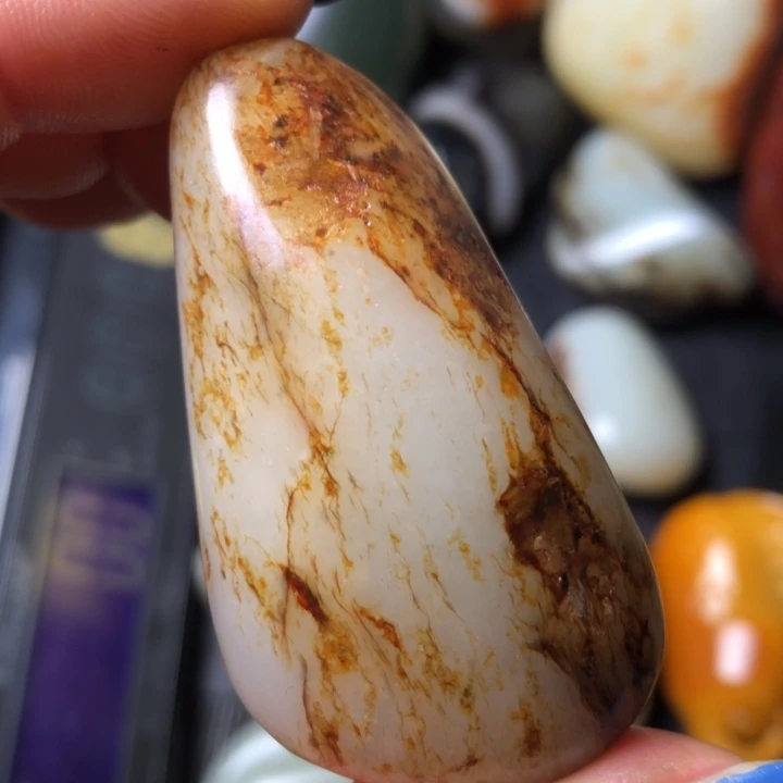 和田玉未镶嵌珠宝奇石