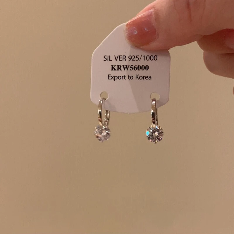 钛钢锆石耳饰 冷淡风爆闪锆石耳钉韩系简约百搭耳扣气质耳饰女