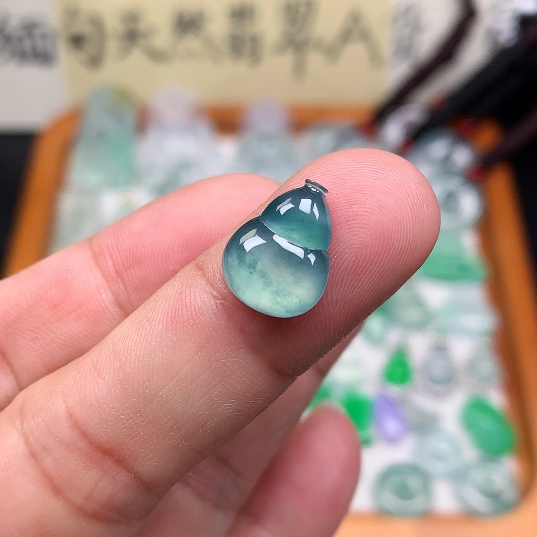 翡翠裸石缅甸天然A货翡翠冰种蓝光葫芦