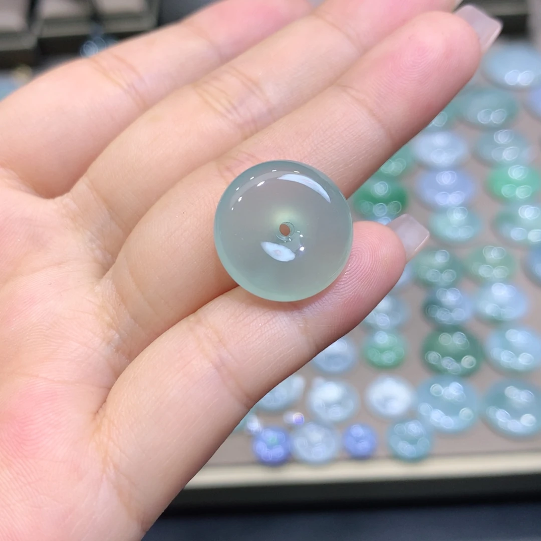 翡翠未镶嵌颈饰平安扣17.4*6