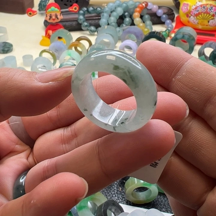 翡翠未镶嵌戒指翡翠戒指24