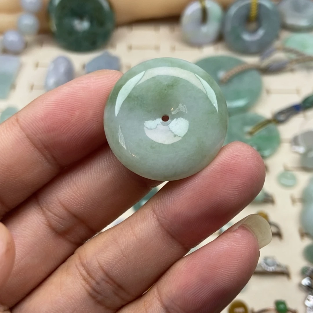 颈饰未镶嵌翡翠缅甸翡翠