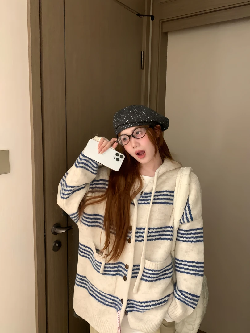 【乌冬自制】“奶霜贝果”韩系慵懒风细条纹宽松连帽毛衣