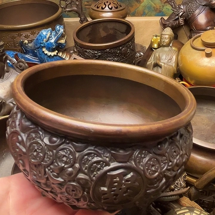 精美铜器批发档口