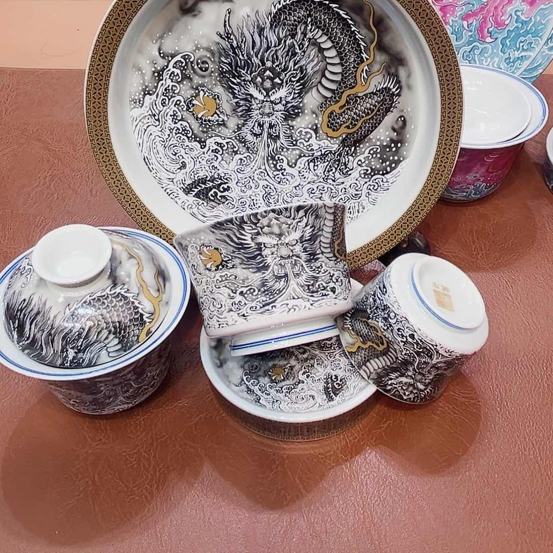 摆件景德镇陶瓷研究所从事生产经营