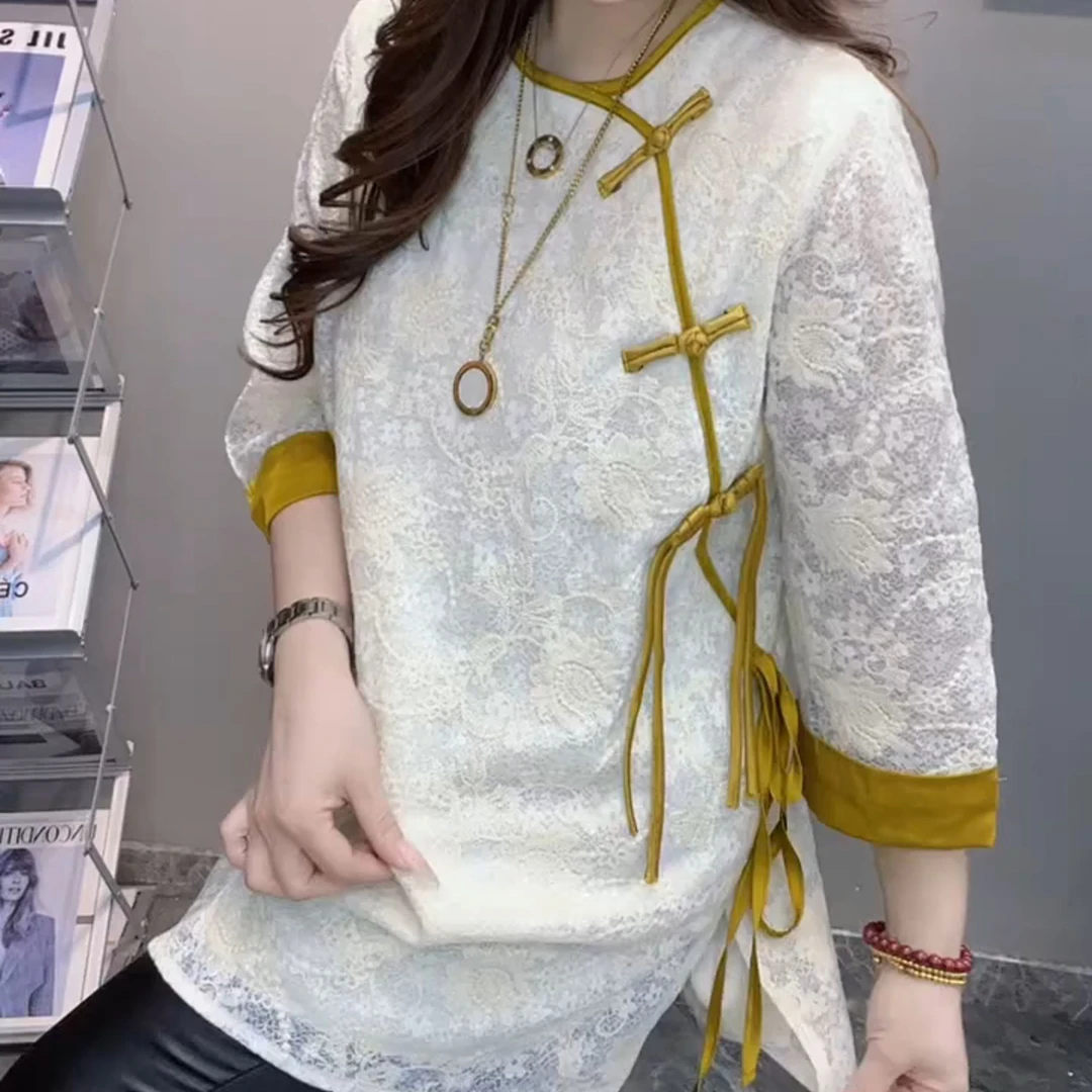 2025新款重视蕾丝衫盘扣复古花边设计洋气时尚宽松遮肉百搭上衣