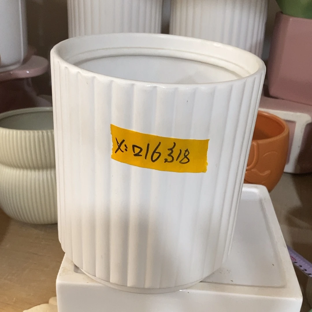 摆件陶盆有孔 瑕疵介意勿拍