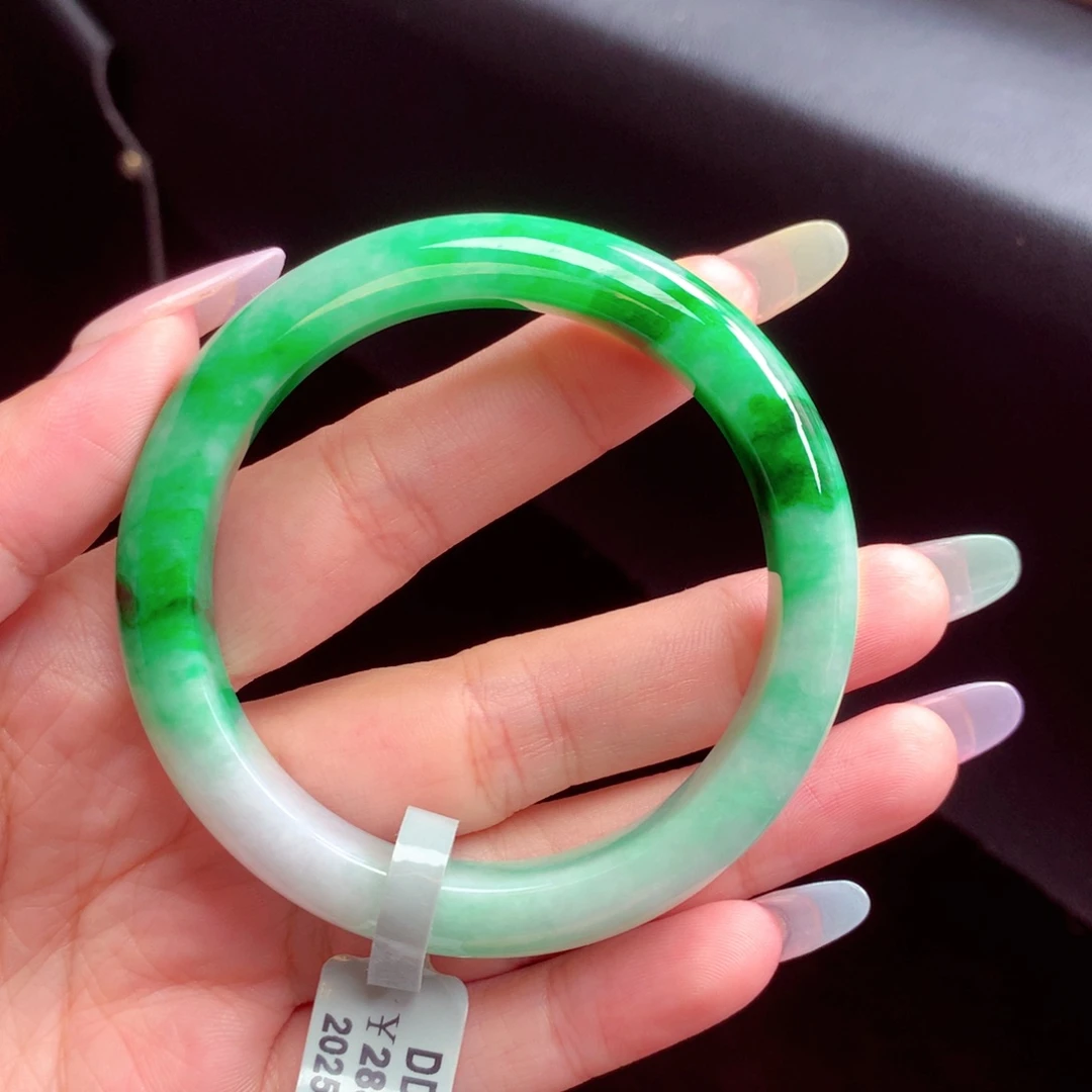 翡翠未镶嵌手镯翡翠