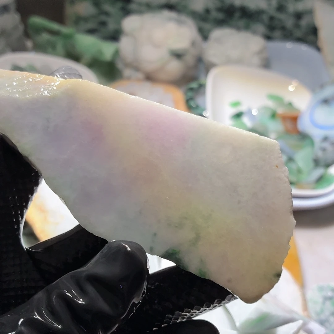 翡翠未镶嵌颈饰边角料