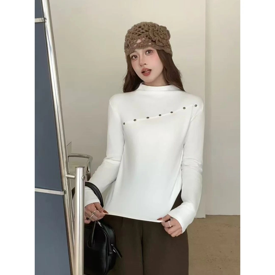 2025秋冬新款设计感半高领钉珠长袖T桖时尚修身显瘦内搭打底上衣