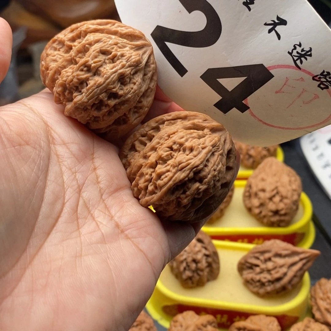 把件文玩核桃41全品红宝石