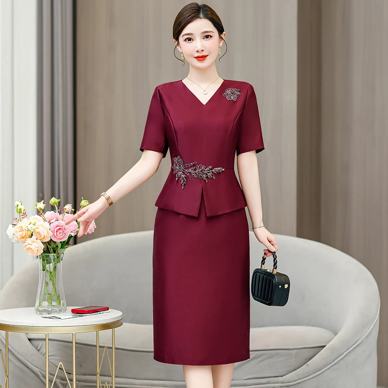 结婚喜婆婆婚宴礼服2025新款妈妈敬酒喜服遮肚子显瘦红色气质裙子