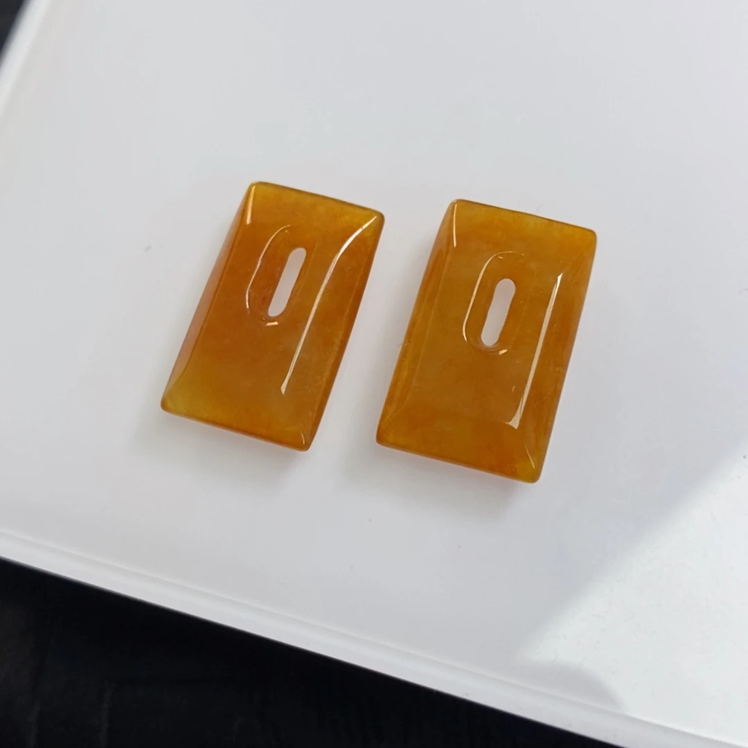 翡翠未镶嵌耳饰红翡方糖