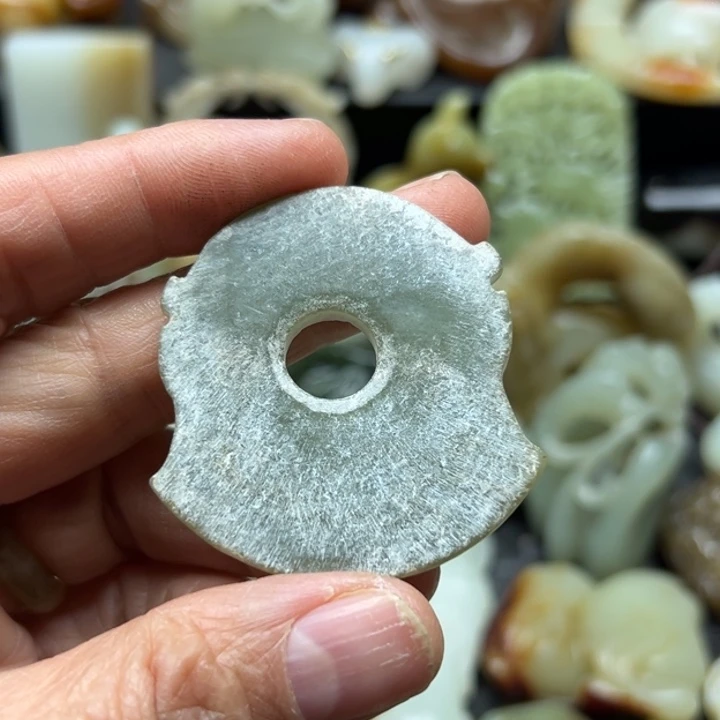 未镶嵌和田玉（糖玉）挂件