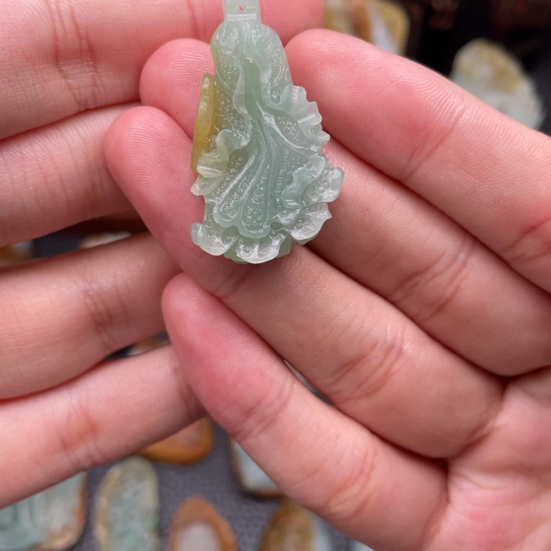 定制翡翠未镶嵌白菜