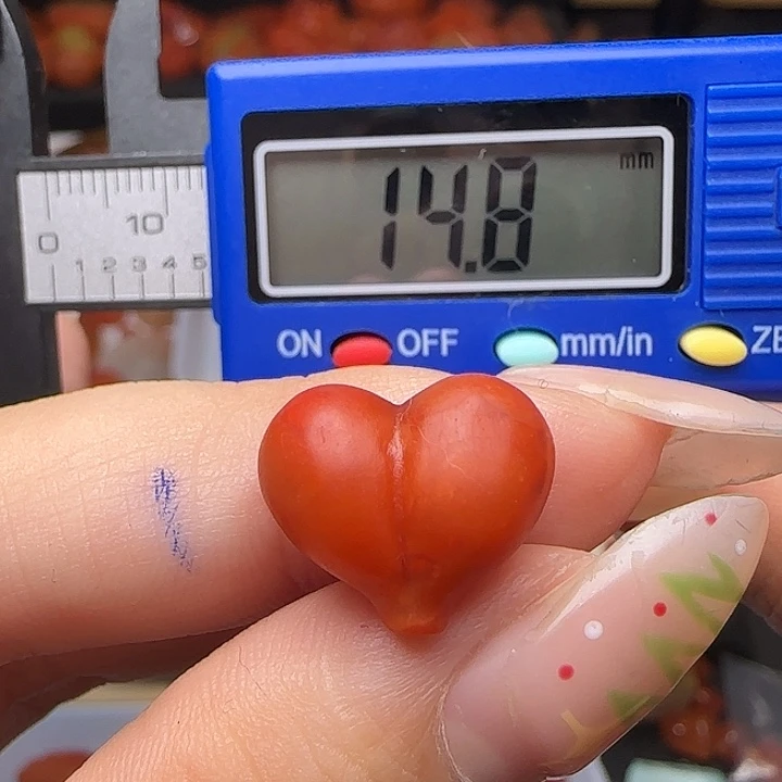 南红玛瑙未镶嵌颈饰