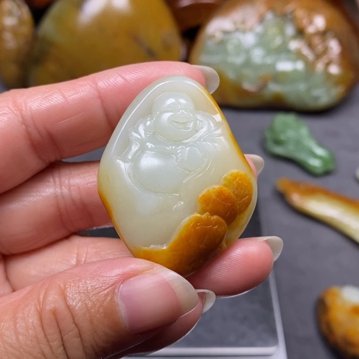 和田玉未镶嵌挂件