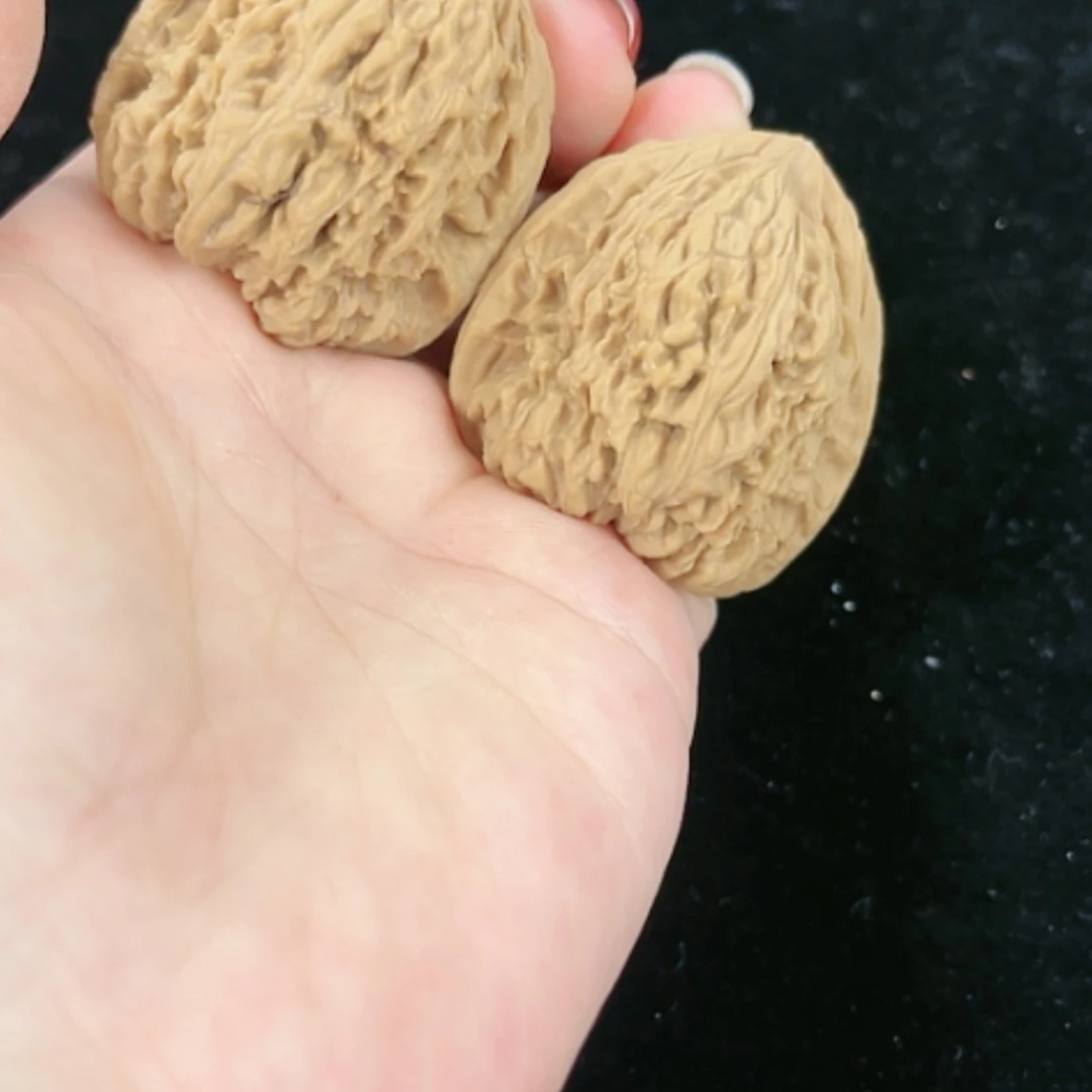 【闪购商品】文玩核桃把件南疆石39