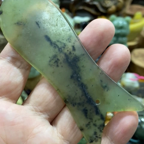 蛇纹石玉未镶嵌手把或挂件