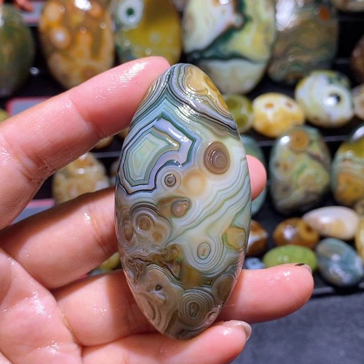 玛瑙/玉髓玛瑙吊坠未镶嵌