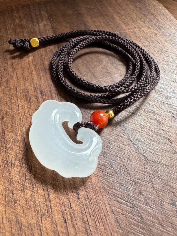 天山翠如意锁（石英质玉）同款随机发货