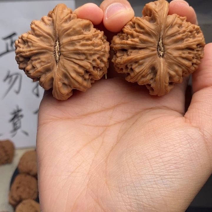 M***n吊坠文玩核桃南疆精品88888