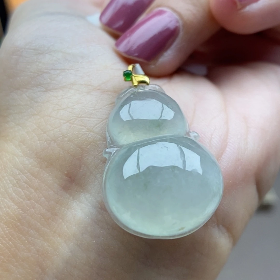 翡翠18K金镶嵌颈饰吊坠18