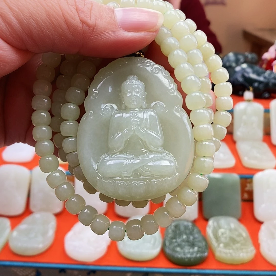 颈饰未镶嵌和田玉佳**车